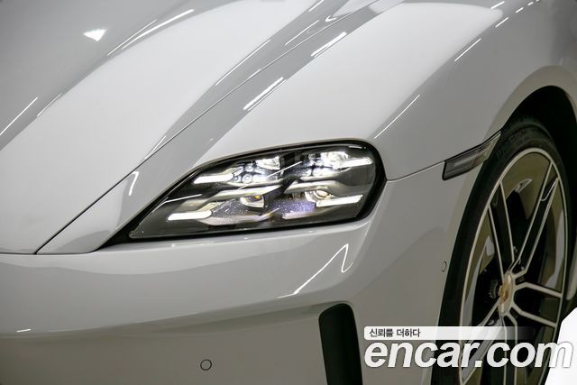 Porsche Taycan из Кореи Encar