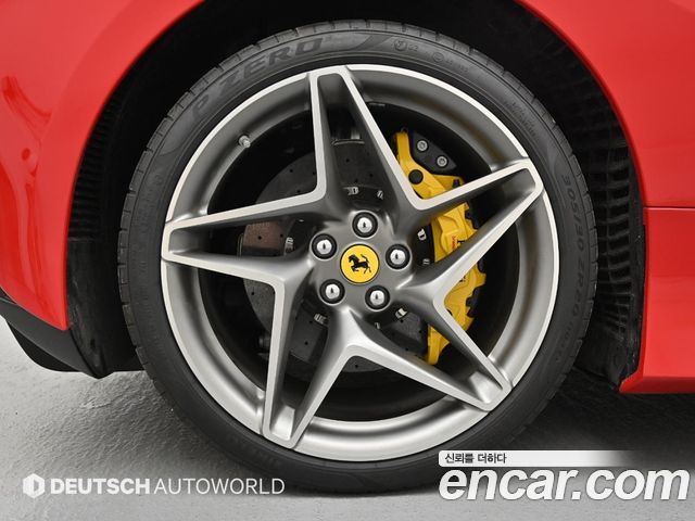 Ferrari F8 из Кореи Encar