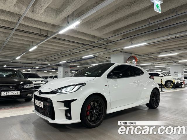 Toyota Yaris(Vitz) из Кореи Encar