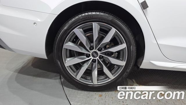 Audi A4 из Кореи Encar