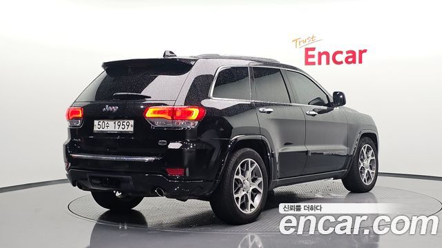 Jeep Cherokee 3.6 Overland WK2 — пробег 114 582 км — фото 2 из 5