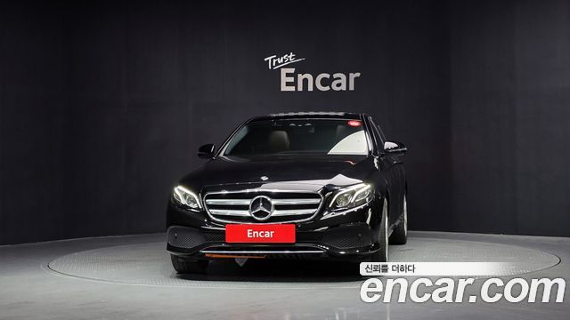 Mercedes-Benz E-Class из Кореи Encar