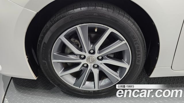 Lexus ES из Кореи Encar
