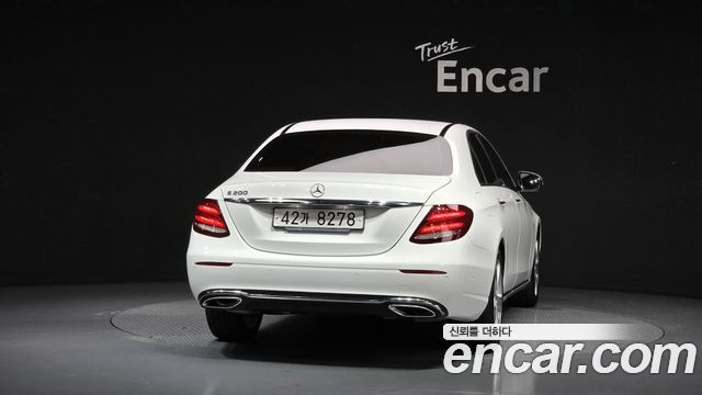 Mercedes-Benz E-Class из Кореи Encar