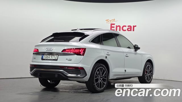 Audi Q5 40 TDI Quattro Sportback — пробег 45 024 км — фото 2 из 5