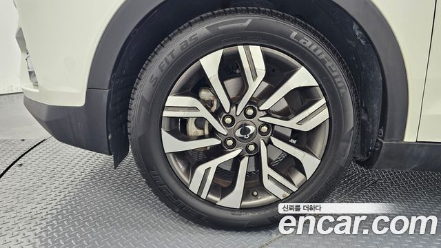 Ssangyong TIBOLI из Кореи Encar