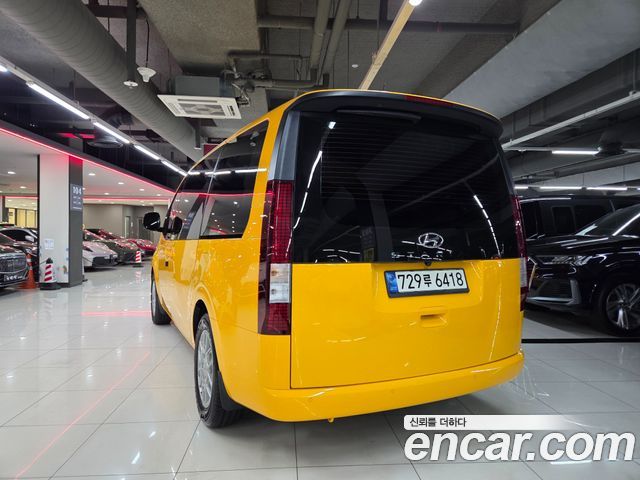 Hyundai Staria из Кореи Encar