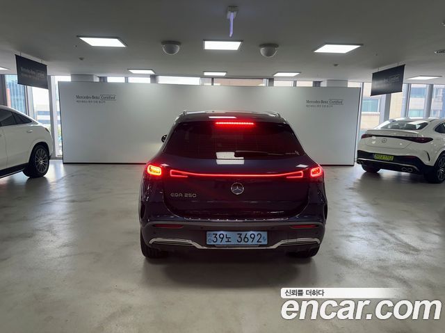 Mercedes-Benz EQA из Кореи Encar