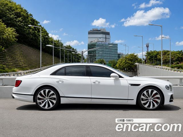 Bentley Flying Spur 4.0 — пробег 52 440 км — фото 4 из 5