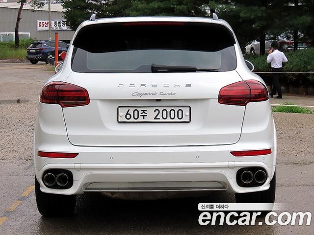 Porsche Cayenne 4.2 S Diesel 958 — пробег 175 161 км — фото 4 из 5