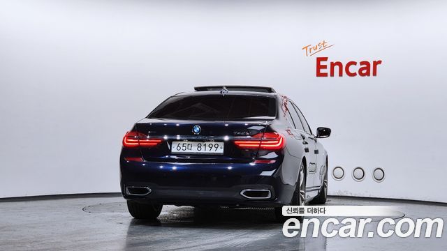 BMW 7-Series 740Li xDrive M Sport Package — пробег 151 288 км — фото 4 из 5