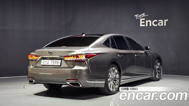 Lexus LS из Кореи Encar