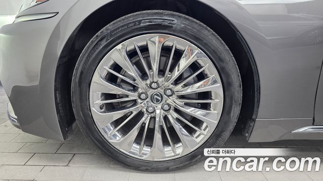 Lexus LS из Кореи Encar