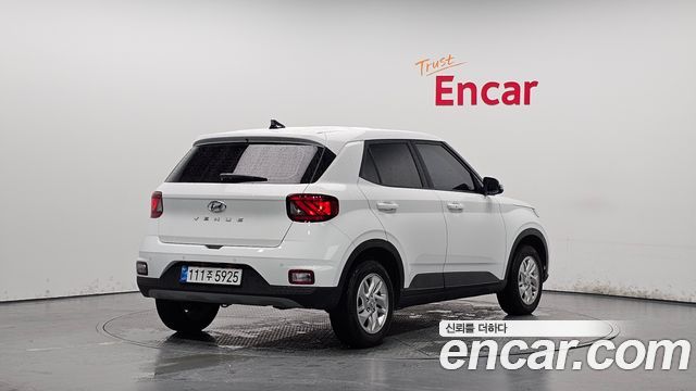 Hyundai Venue из Кореи Encar