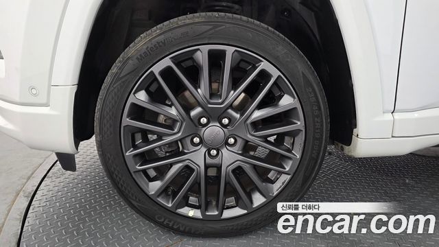Jeep Compass из Кореи Encar