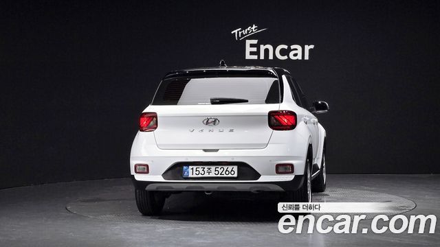 Hyundai Venue из Кореи Encar
