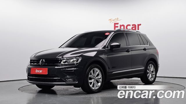 Volkswagen Tiguan 2.0 TDI Premium — пробег 92 127 км — фото 1 из 5