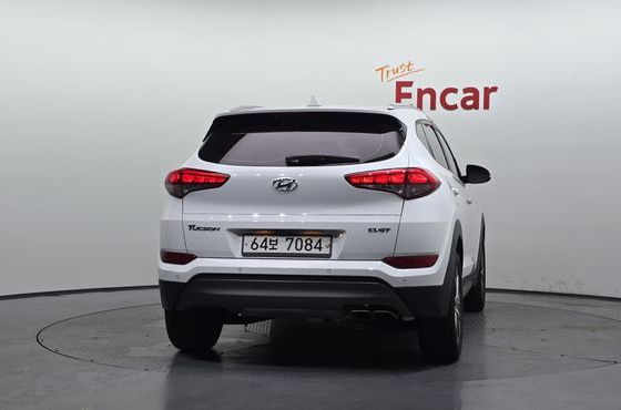 Hyundai Tucson Diesel 2.0 2WD Premium — пробег 141 976 км — фото 4 из 5