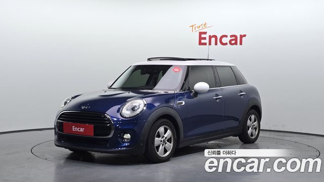 Mini Cooper 5Door Standard 3rd — пробег 114 659 км — фото 1 из 5
