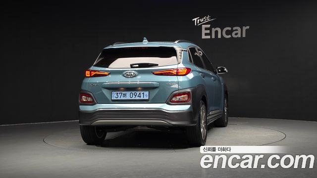 Hyundai Kona Premium — пробег 98 030 км — фото 4 из 5