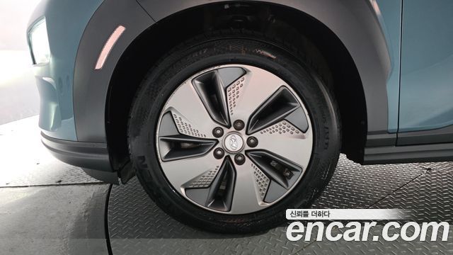Hyundai Kona Premium — пробег 98 030 км — фото 5 из 5