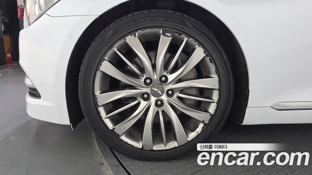 Hyundai Genesis из Кореи Encar