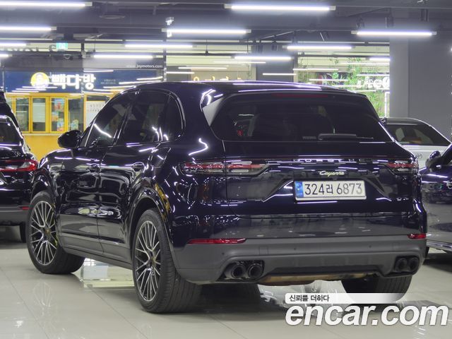Porsche Cayenne 3.0 E-Hybrid — пробег 58 300 км — фото 3 из 5