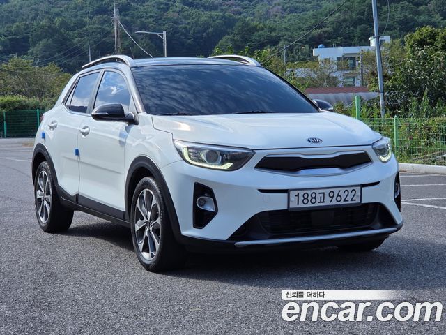 Kia Stonic 1.4 Prestige — пробег 54 998 км — фото 2 из 5