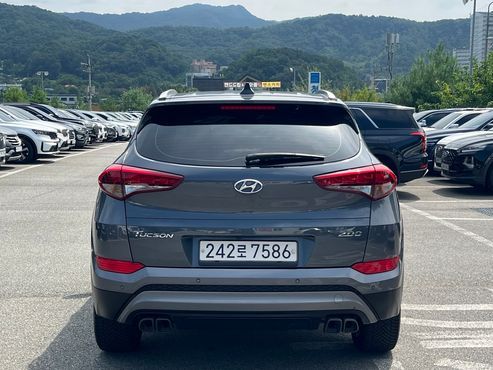 Hyundai Tucson Diesel 2.0 2WD Extreme Edition — пробег 104 118 км — фото 5 из 5