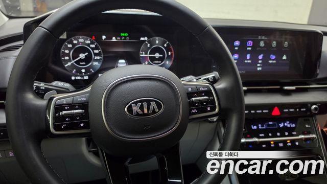 Kia Carnival 9-Seater Signature — пробег 22 260 км — фото 4 из 5