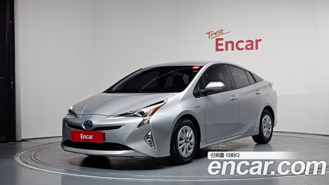 Toyota Prius 1.8 E — пробег 149 464 км — фото 1 из 5