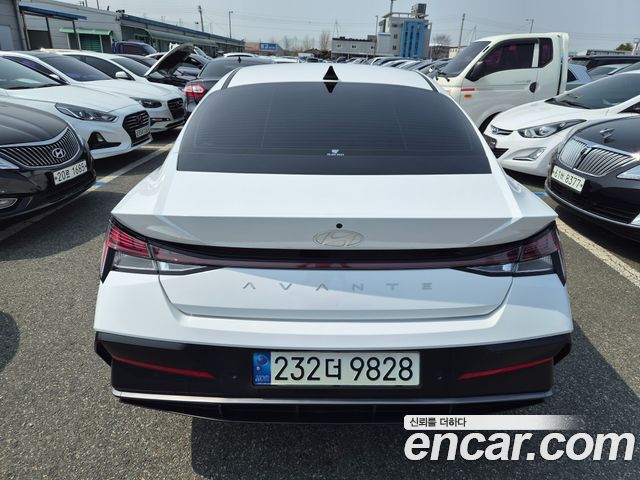 Hyundai AVANTE Inspiration — пробег 51 831 км — фото 4 из 5