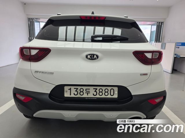 Kia Stonic из Кореи Encar