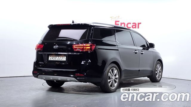 Kia Carnival из Кореи Encar