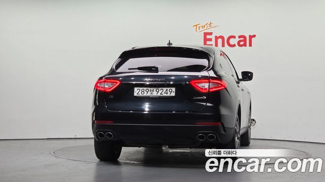 Maserati Levante 3.0 AWD — пробег 146 877 км — фото 4 из 5