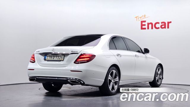 Mercedes-Benz E-Class из Кореи Encar