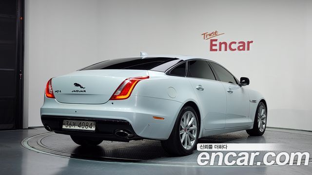 Jaguar XJ 3.0D Premium Luxury LWB X351 — пробег 81 141 км — фото 2 из 5