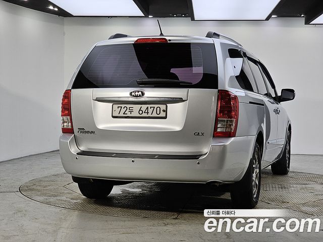 Kia Carnival Grand Carnival GLX Deluxe — пробег 128 670 км — фото 3 из 5