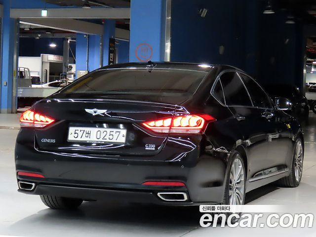 Hyundai Genesis из Кореи Encar