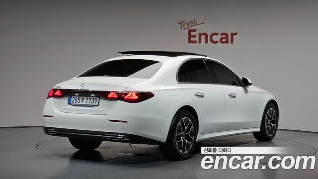 Mercedes-Benz E-Class из Кореи Encar