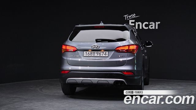 Hyundai Santafe Diesel(e-VGT) 2.2 2WD Exclusive Special — пробег 128 602 км — фото 4 из 5