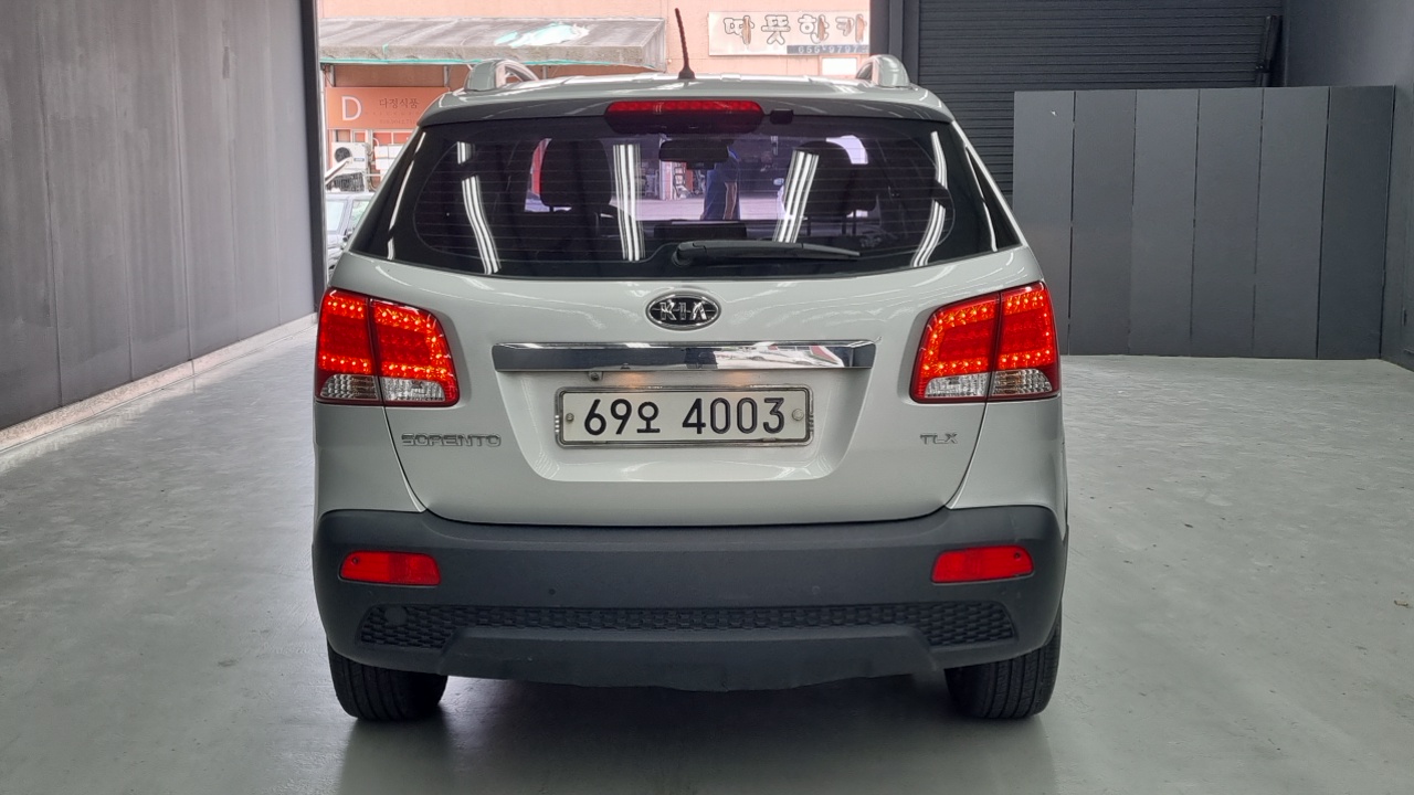 Kia Sorento Diesel 2.0 2WD TLX High-Deluxe — пробег 130 000 км — фото 4 из 5