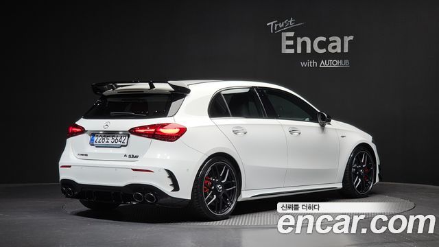 Mercedes-Benz A-Class AMG A45 S 4MATIC+ Hatchback — пробег 35 км — фото 2 из 5