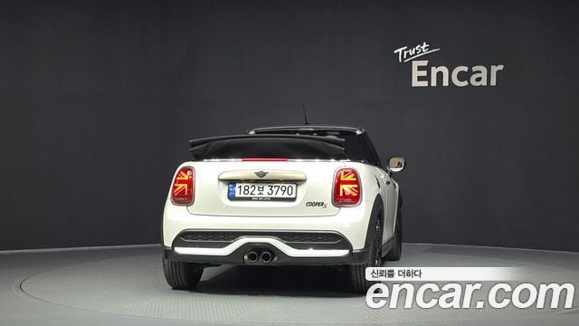 Mini Cooper Convertible из Кореи Encar