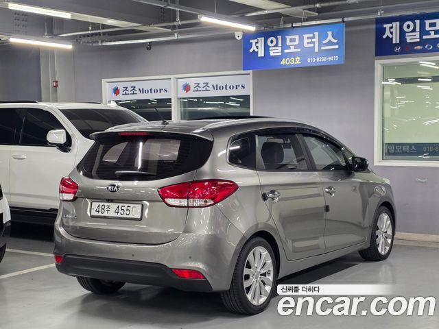 Kia Carens 1.7 VGT Prestige — пробег 85 200 км — фото 4 из 5