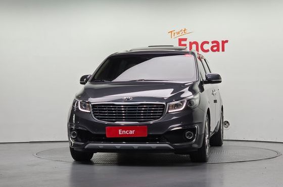 Kia Carnival 9-seater Prestige — пробег 182 046 км — фото 3 из 5