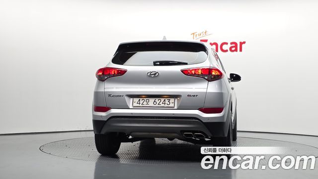 Hyundai Tucson Diesel 2.0 2WD Style — пробег 363 799 км — фото 4 из 5