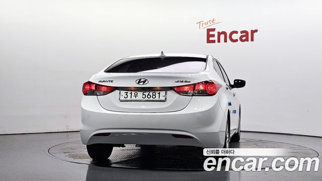 Hyundai AVANTE из Кореи Encar