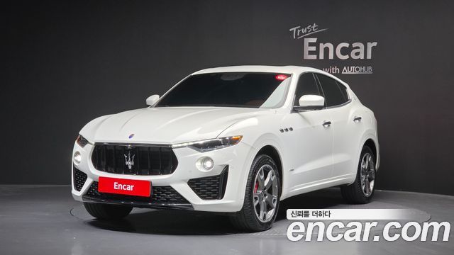 Maserati Levante из Кореи Encar