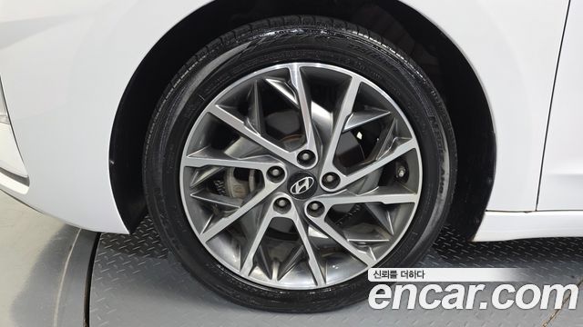 Hyundai AVANTE 1.6 Style — пробег 81 364 км — фото 5 из 5
